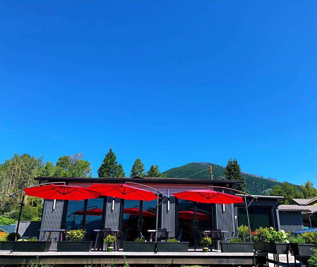 Kokanee Glacier Resort ネルソン エクステリア 写真